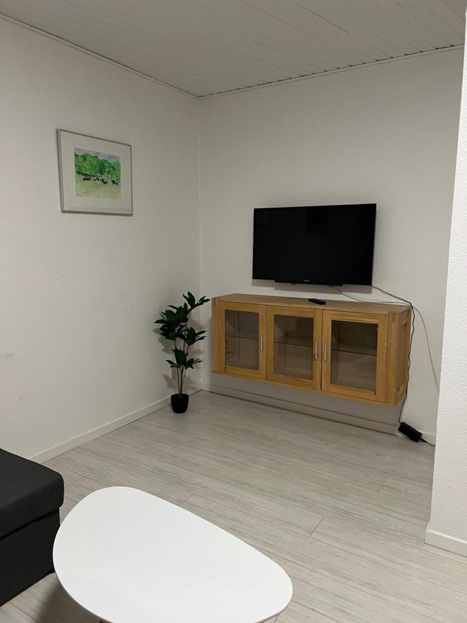Apartment With Wifi, Close To City Center, Beach And Forrest เออเบินโค ภายนอก รูปภาพ